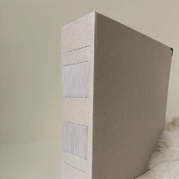 Egyedi, kézműves fotóalbum, gerinchez kötve